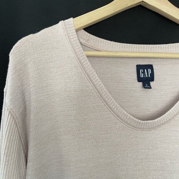 GAP soft pink long tunic style sweater top women's size small casual v-neck - Picture 2 of 8